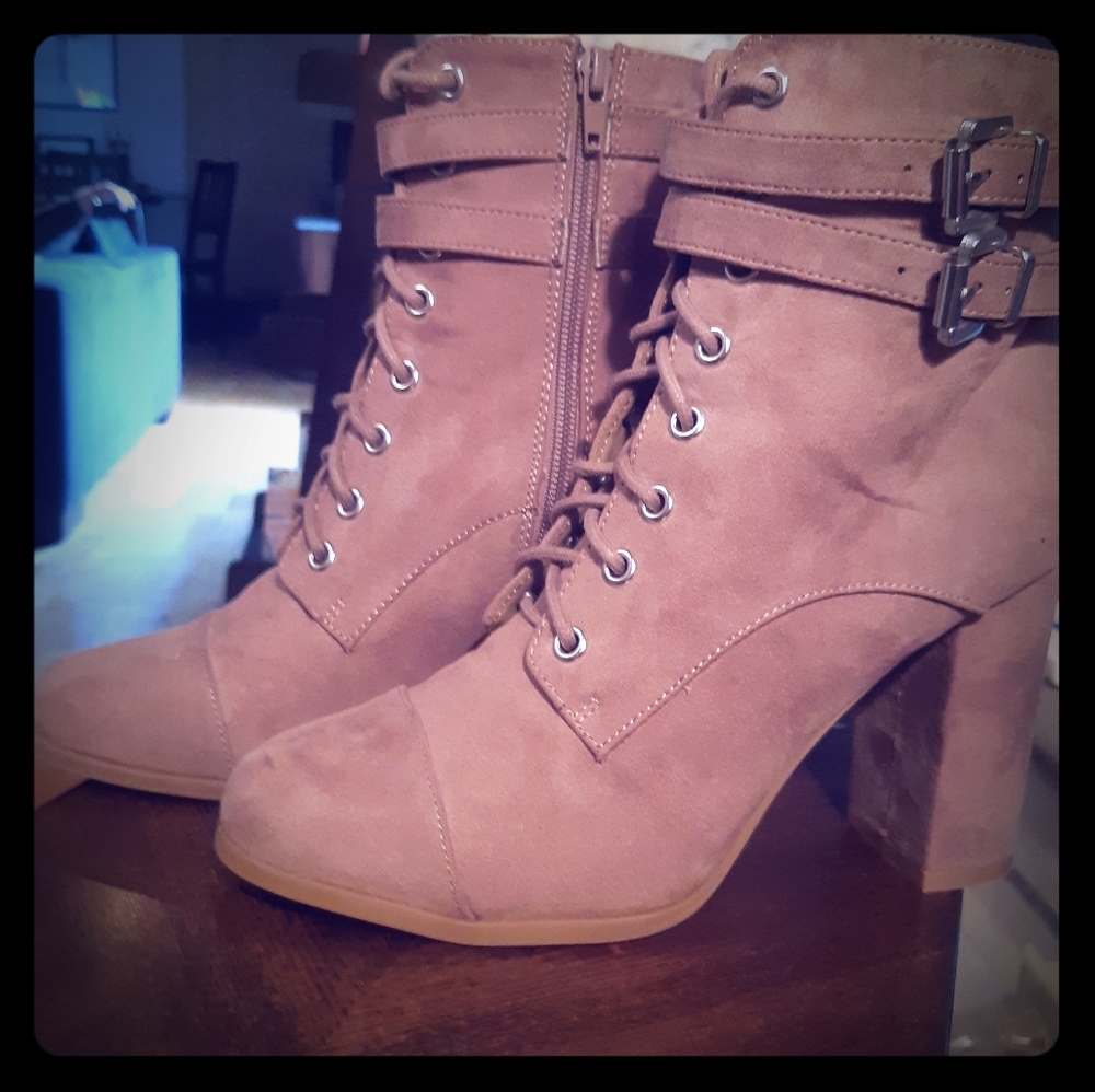 Steve Madden (Madden Girl) Suade Zipper Boots